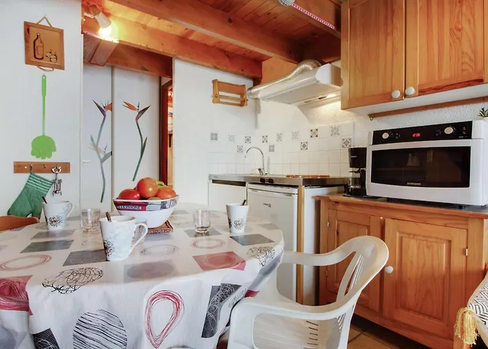 Duplex 4 Pers. Avec Cheminee Et Parking - - Fr-1-402-48 Viella (Hautes-Pyrenees)